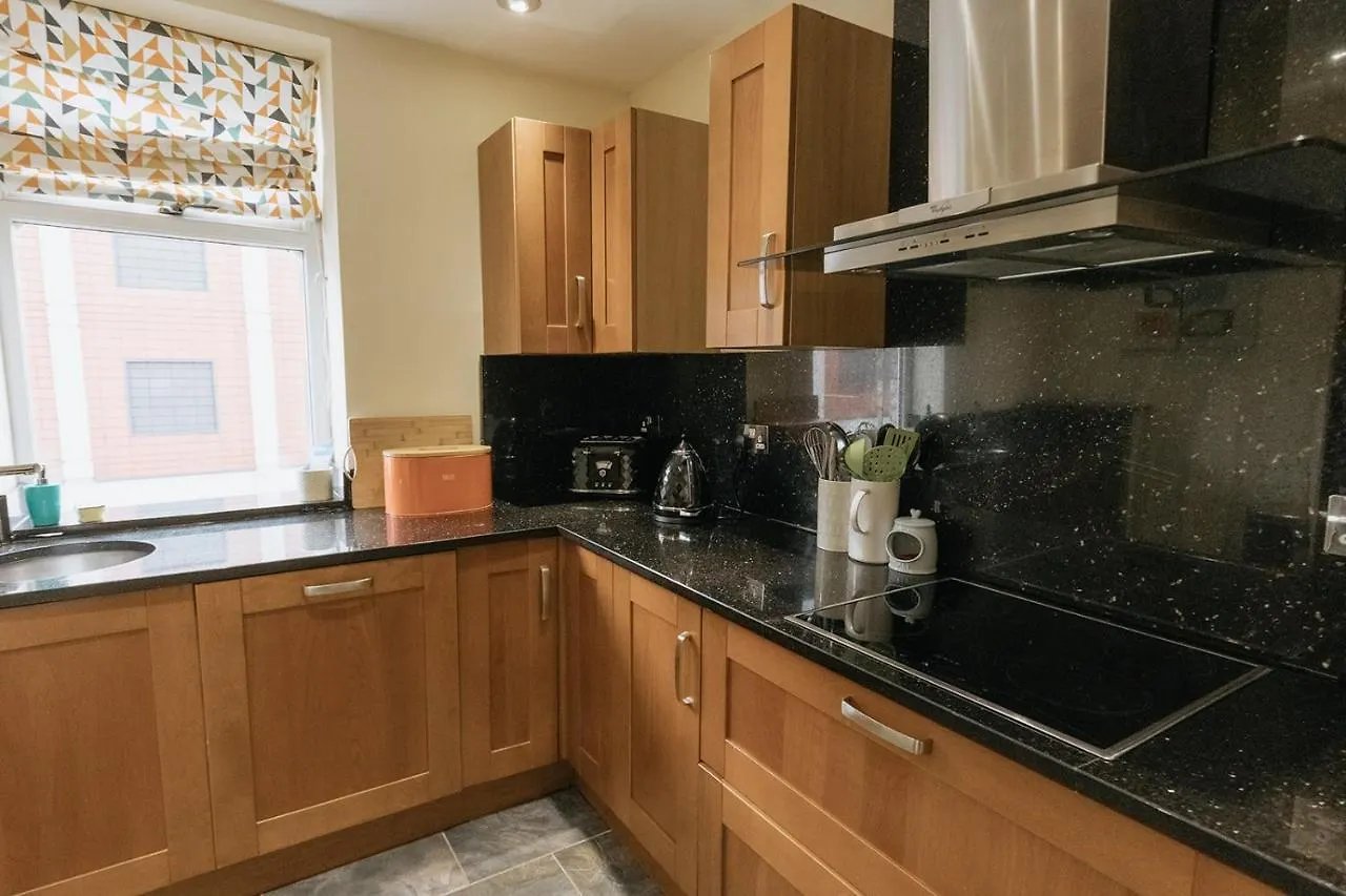 Barwick Apartment - Spacious 2 Bed Apartment With 2 Floors Located In Scarborough, Great For Family Trips! Scarborough