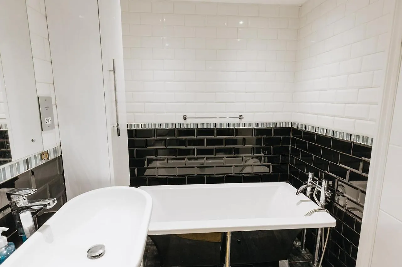 Barwick Apartment - Spacious 2 Bed Apartment With 2 Floors Located In Scarborough, Great For Family Trips! Reino Unido